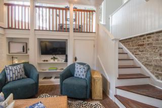 Walk to it All in Downtown, Double King Beds - Savannah - 6