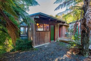 Lakeview Bush Hideaway - Pukawa Holiday Home - Kuratau - 9