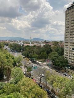 Habitación amplia c/baño independiente, a min del Centro Histórico (Sobre Eje Central) - Città del Messico - 7