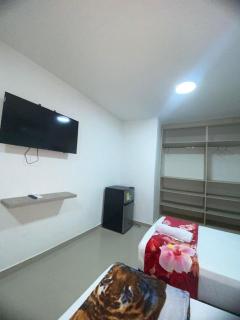 Hostal Tamaca Beach - 5