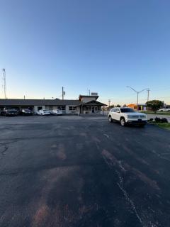 Economy Inn - Ada - 1