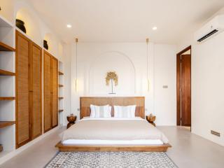 Casa Pelagos 3 Bedroom Villa with Private Pool - Kerobokan - 1
