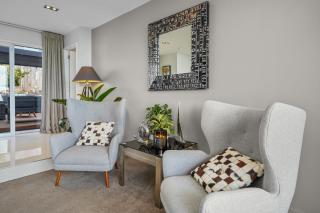 Panoramic City Views with Hot Tub - 6