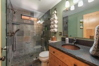 Cozy Pet-Friendly Cabin Private Hot Tub Fenced In Yard Book on Mobile for Promo Price - Homewood - 7