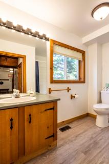 4 Bedroom Cottage near The Village, Private Beach Access, BBQ, Petfriendly - 4