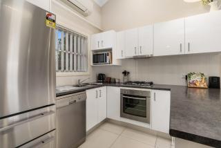 Peaceful Townhouse - Executive Living - 8