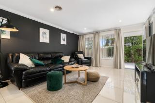 Peaceful Townhouse - Executive Living - 5