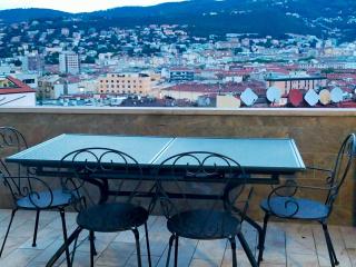 Suite EnEs con terrazza panoramica, idromassagio - Trieste - 7