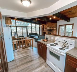 6 bdrm Blue Mountain Cottage, Private Beach Access, Hot Tub, Sauna, Table Tennis, BBQ, Petfriendly - Blue Mountains - 7