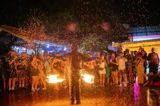 Base Party Hostel - Ao Nang Beach - 9
