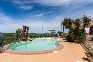 Villa Sant'Elene - Happy Rentals - Uri - 8