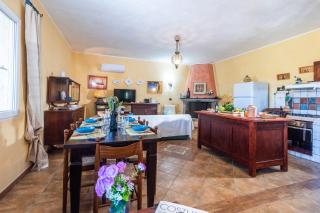 Villa Sant'Elene - Happy Rentals - Uri - 2