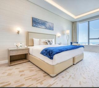 Palm Tower Stylish Studio02 with Sea View Infinity Pool - Dubai - 0