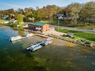 3 Units on Fife Lake with Hot Tub-Sleeps 18 - Fife Lake - 7