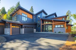 Suncadia 7 Bdrm Home with Amazing View and a Hot Tub - Cle Elum - 7