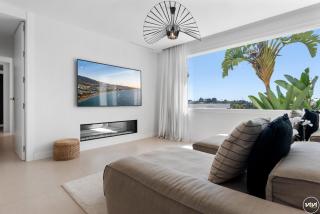 ViVi Homes -Villa Carat Pool, Cinema, Golf & Terrace - Estepona - 2