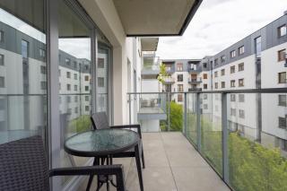 Nowoczesne i Eleganckie Apartamenty Very Berry w Poznaniu by Noclegi Renters - Poznań - 4