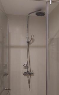 Quiet Hoang Quoc Viet Hotel & apartment - 7