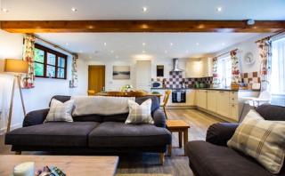 Oak Tree Cottage - Lydney - 1