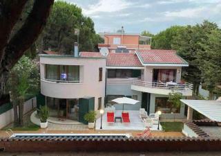 Luxury Villa Near Sea with Private Pool - Golem - 9