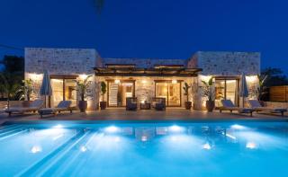 White Stone Villa Hesperia - Poolside Escape Close to Laganas Beach - Lithakia - 2