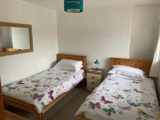 Awelon, A lovely 5 bedroom cottage with sea views - Borth - 6