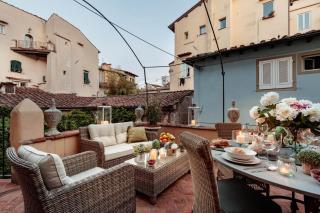 CASA BRUMAR, the Most Central Terrace inside the Walls of Lucca - 3