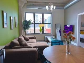 McCormick 3Br-2Ba Family unit that sleep up to 8 guests with Optional parking & Gym access - Chicago - 3