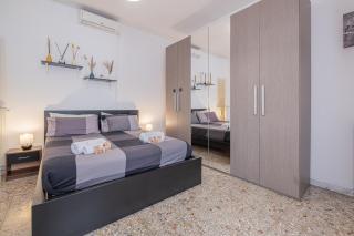 Basilica San Giovanni 1Bedr 5 minut from Station - Rome - 2