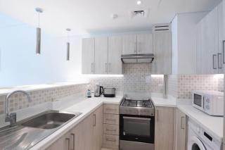 Spacious & Modern 2BR in Seven Palm Residence - Dubai - 9