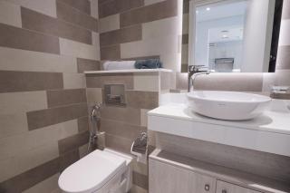 Spacious & Modern 2BR in Seven Palm Residence - Dubai - 4