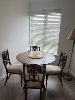 Cosy 2 Double Bed Apartment - Swords - 9