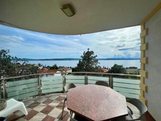 Apartment Picturesque Retreat - Dramalj - 0