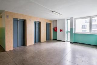 Park Mirowski Homely Apartment by BookingHost - 3