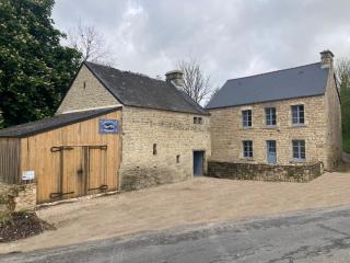 Miller house in a water mill from the 12th century - Négreville - 9