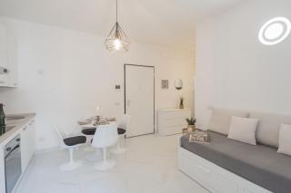 Luce Apartment by Rent All Como - 4