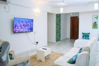 WAVELINE TWO BEDROOM FULLY FURNISHED APARTMENT WITH A SWIMMING POOL - Mombasa - 4