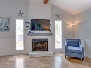 Salty Beaches - Close to Beach & Free Amenities - 8