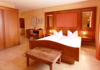 Landhotel Hirsch - 8