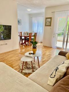 Apartment AMORE with PRIVATE PARKING , Makarska - Makarska - 0