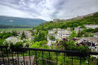Emblematic House Apartment 1 - Gjirokastër - 3
