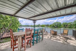 LD 1215 Dock Holiday - New Braunfels - 3