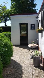 Chalet direkt an der Gracht mit eigenem Bootsanlegesteiger - Wervershoof - 2
