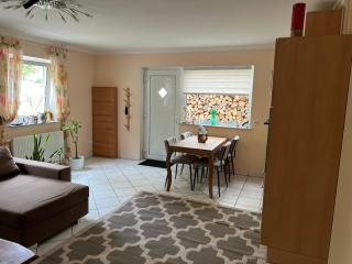 Ferienwohnung Schwanheim - - 0