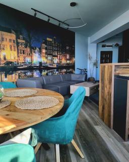 Little Amsterdam in Summerland Mamaia - Mamaia - 2
