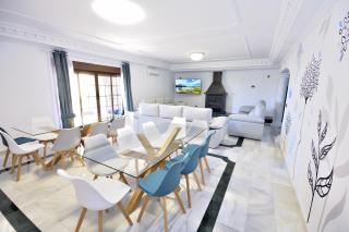 The Castle on the Hill! - Málaga - 1