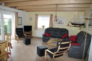 Wellness Ferienhaus mit Sauna und Kaminofen sowie Carport und Terrasse - Krummhörn - 8