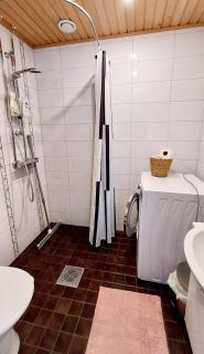 Lomayksiö C 3 Sotkamon keskustassa - Sotkamo - 4