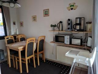 Schönes Ferienhaus mit Grill, Terrasse und Garten - Butjadingen - 4