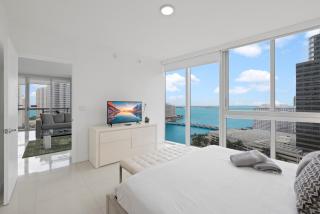 2B2B w Water View - FREE Parking - Pool - Lux Spa - Miami - 4
